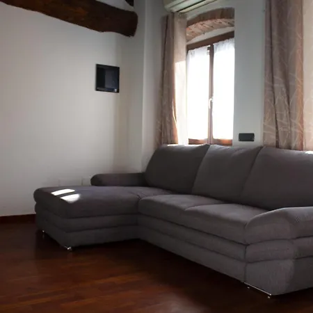 Iris - Spaziosa Casa Indipendente Apartmán Bergamo