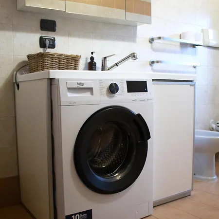 Iris Air Conditioning - Free Parking - Wifi - Self Check-in Apartment Bergamo