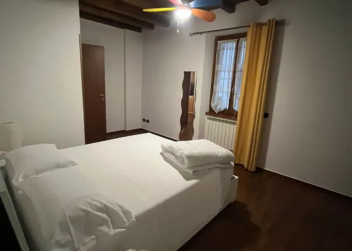 Iris - Spaziosa Casa Indipendente Apartmán Bergamo