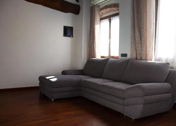 Iris - Spaziosa Casa Indipendente Apartmán Bergamo