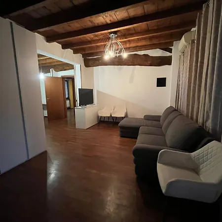 Апартаменты Iris - Spaziosa Casa Indipendente *